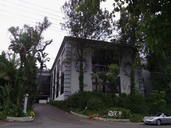 2 ROOM OFFICE, LARGE PRIVATE OFFICE WITH WINDOW & RECEPTION